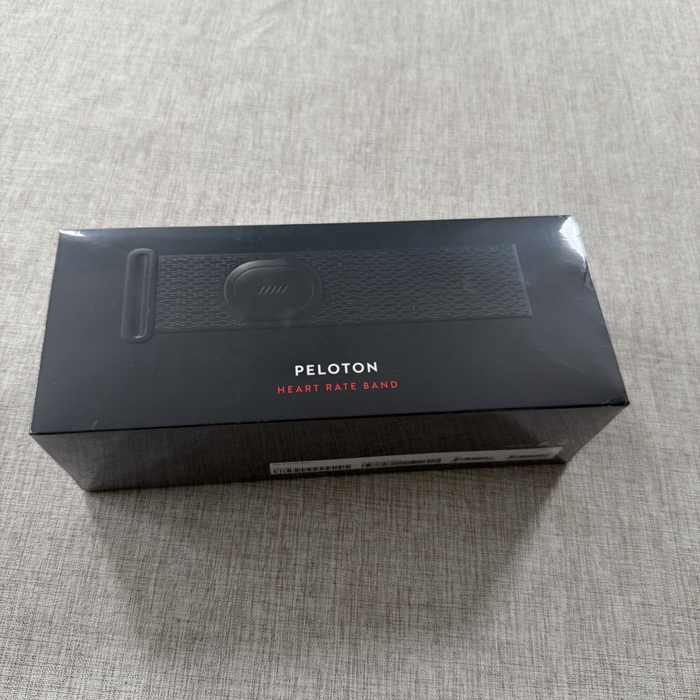 Peloton HM02-0001 Heart Rate Monitor Band - Black, Adult Size Small, New Sealed